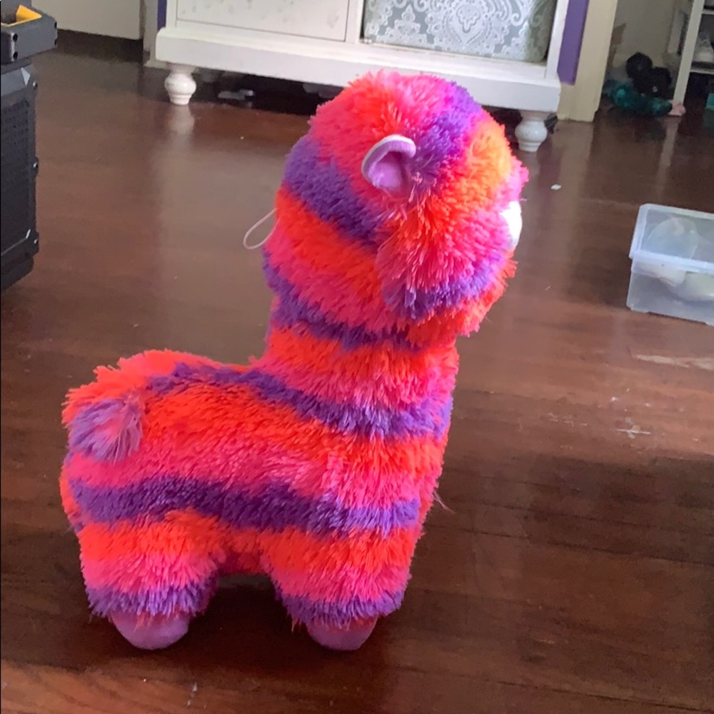 Colorful llama - Picture 4 of 5